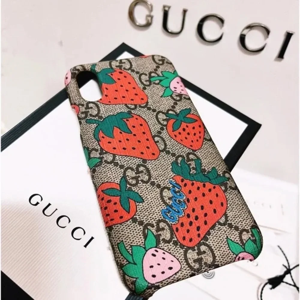 Authentic Gucci GG Limited Edition Strawberry Supreme Iphone X/XS Phone Case,NEW